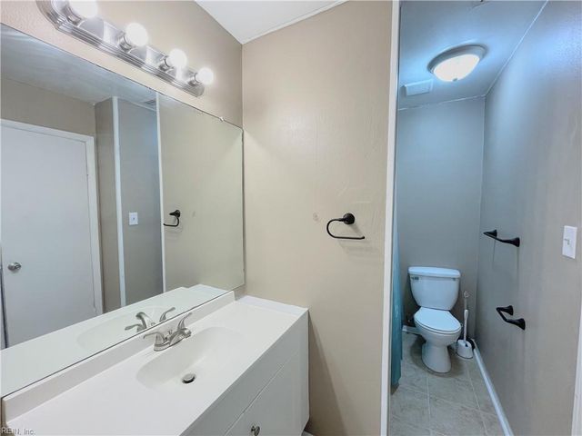 1414 Highnoon PL, Virginia Beach, VA 23462