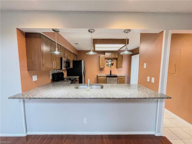 1414 Highnoon PL, Virginia Beach, VA 23462