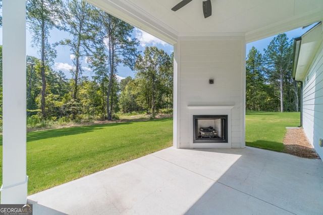 897 Bessie Court, Loganville, GA 30052