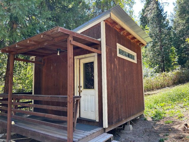 10311 school st, North San Juan, CA 95960