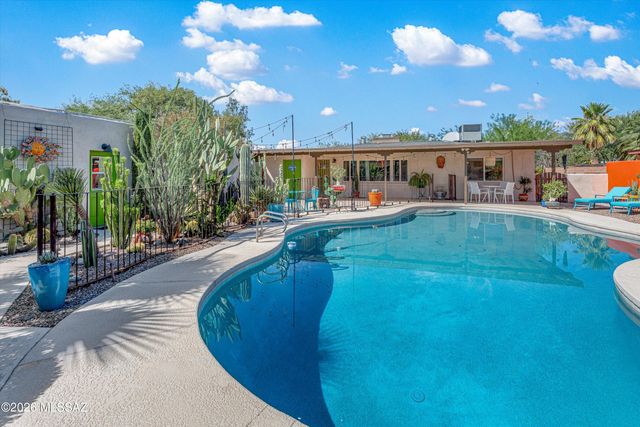 3002 E Loretta Drive, Tucson, AZ 85716