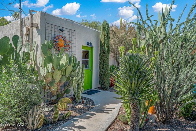 3002 E Loretta Drive, Tucson, AZ 85716