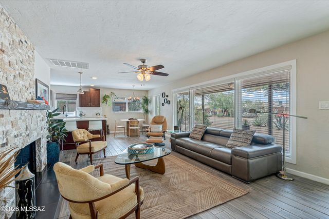 3002 E Loretta Drive, Tucson, AZ 85716