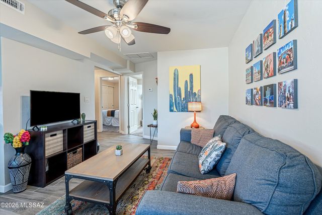 3002 E Loretta Drive, Tucson, AZ 85716
