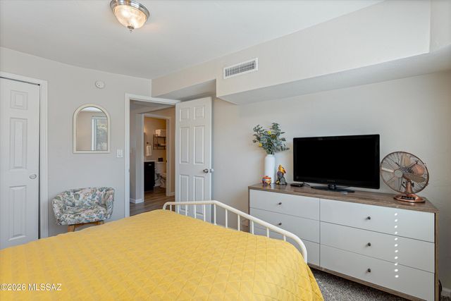 3002 E Loretta Drive, Tucson, AZ 85716