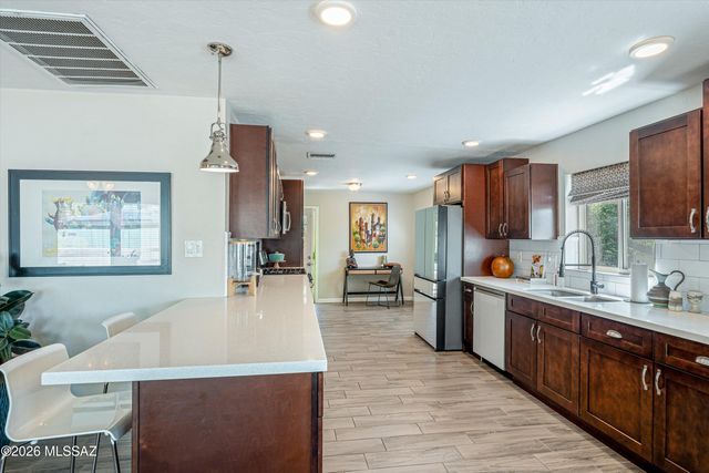 3002 E Loretta Drive, Tucson, AZ 85716
