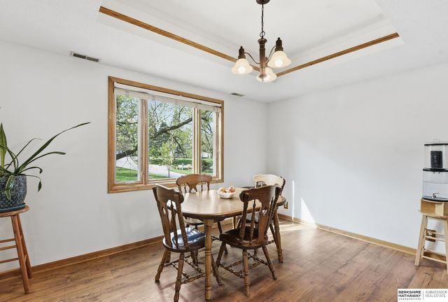 1106 Bellevue Boulevard N, Bellevue, NE 68005