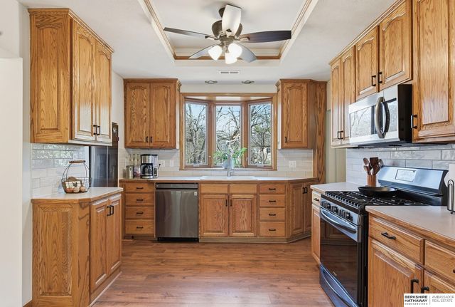 1106 Bellevue Boulevard N, Bellevue, NE 68005