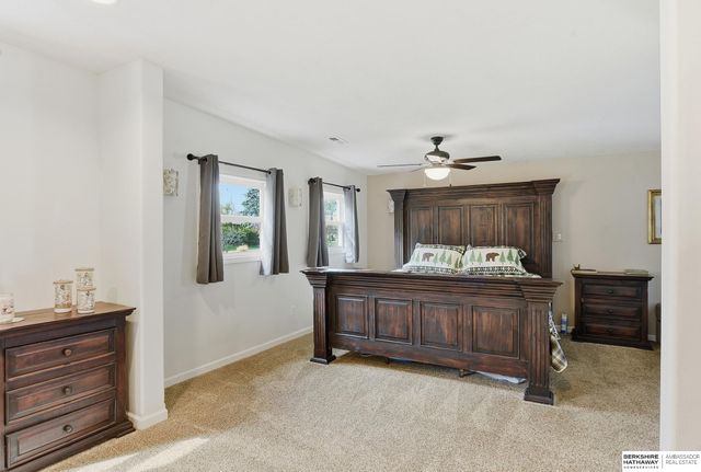 1106 Bellevue Boulevard N, Bellevue, NE 68005