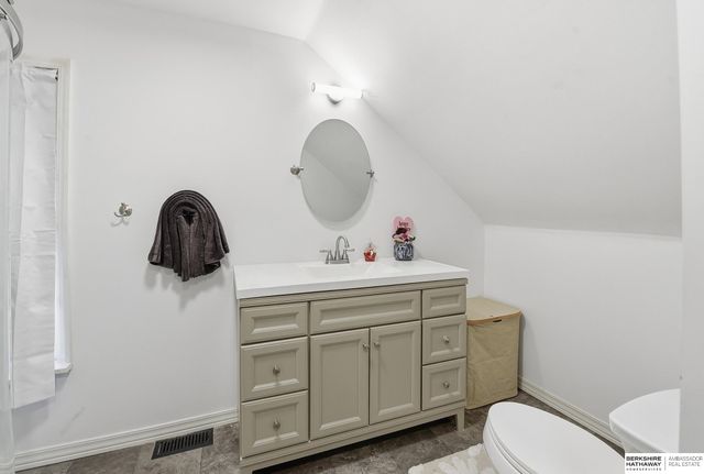 1106 Bellevue Boulevard N, Bellevue, NE 68005