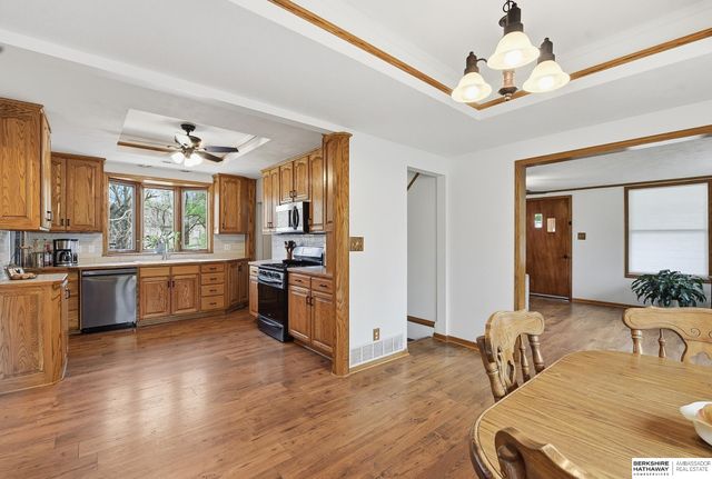 1106 Bellevue Boulevard N, Bellevue, NE 68005