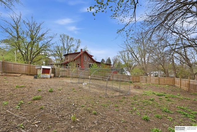 1106 Bellevue Boulevard N, Bellevue, NE 68005