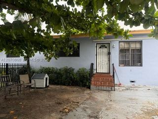 1060 NW 116th St 1, Miami, FL 33168