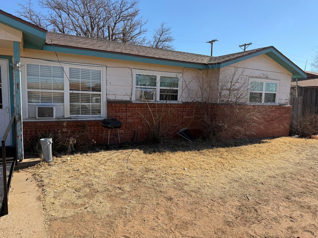 219 Redbud Avenue, Lubbock, TX 79403