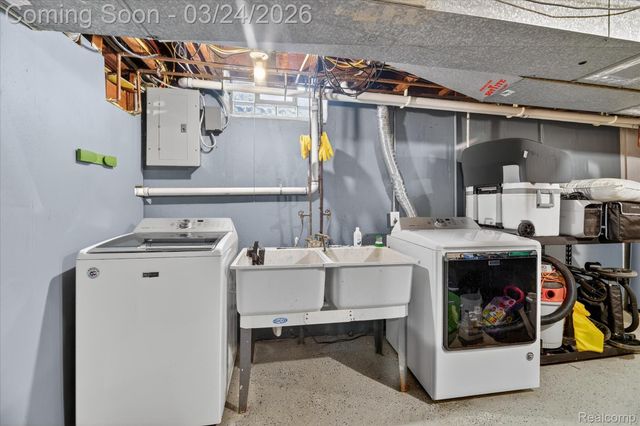 18053 Airport Road, Fraser, MI 48026