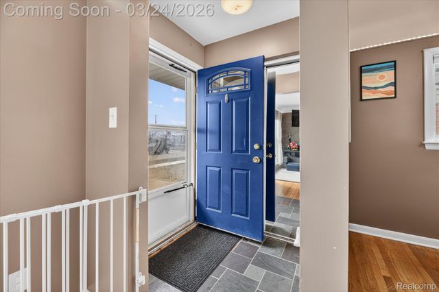 18053 Airport Road, Fraser, MI 48026