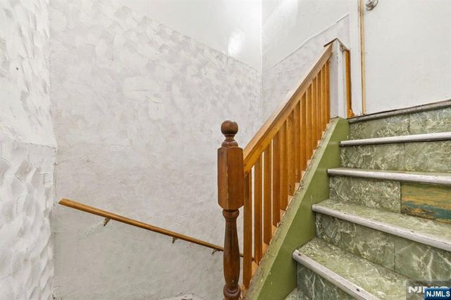 166 Bergen Avenue, Jersey City, NJ 07305