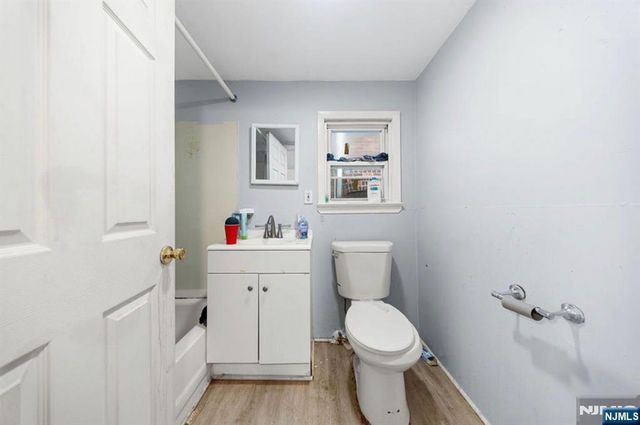 166 Bergen Avenue, Jersey City, NJ 07305