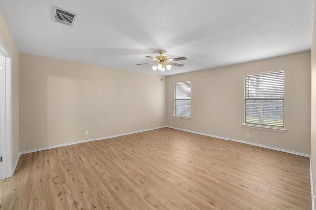 100 Bennett CV, Hutto, TX 78634