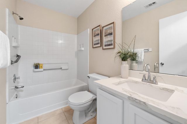 100 Bennett CV, Hutto, TX 78634