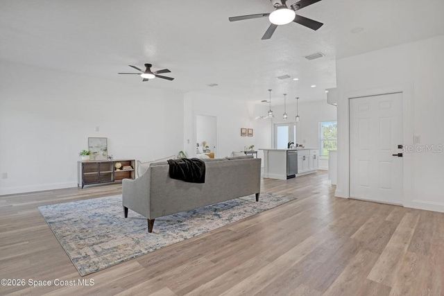 601 YARDLEY STREET SW, Palm Bay, FL 32908