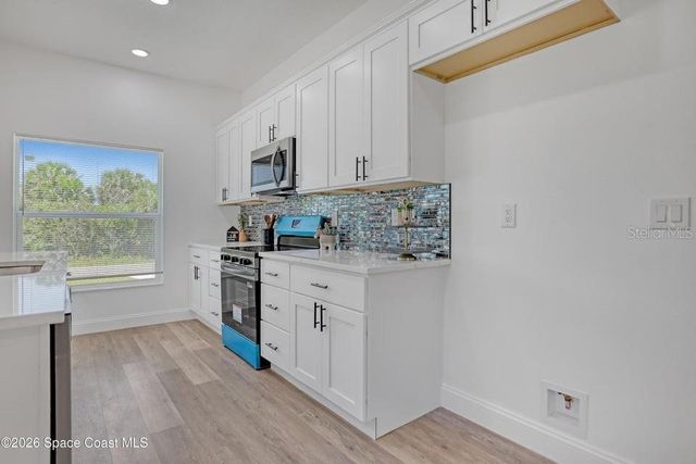 601 YARDLEY STREET SW, Palm Bay, FL 32908
