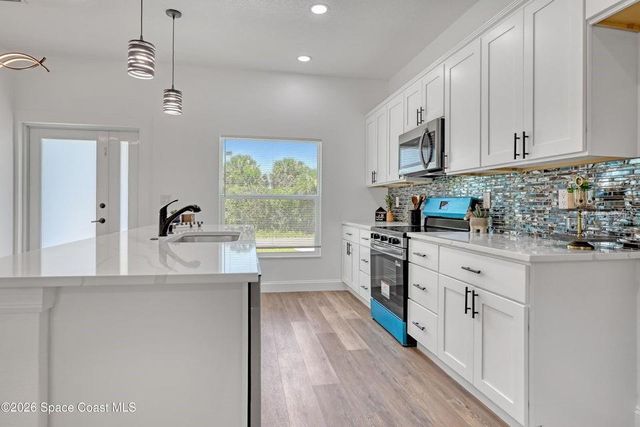 601 YARDLEY STREET SW, Palm Bay, FL 32908