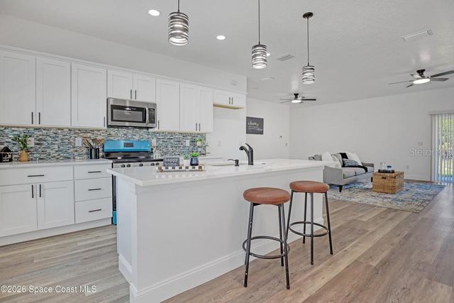 601 YARDLEY STREET SW, Palm Bay, FL 32908