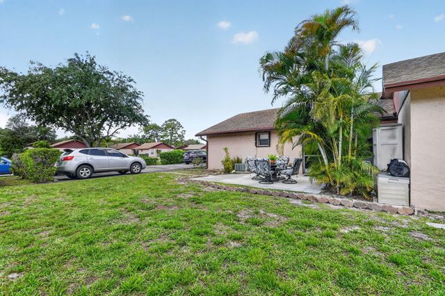 2730 Ida Way 16a, West Palm Beach, FL 33415