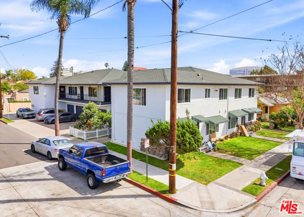 1027 N Parton Street, Santa Ana, CA 92701