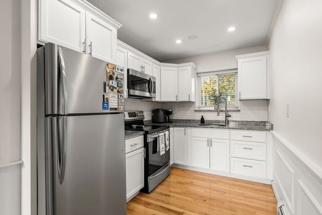 543 Adams St 24, Boston, MA 02122