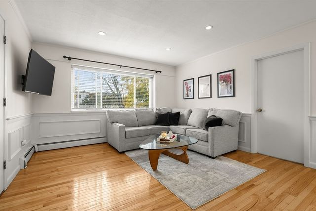 543 Adams St 24, Boston, MA 02122