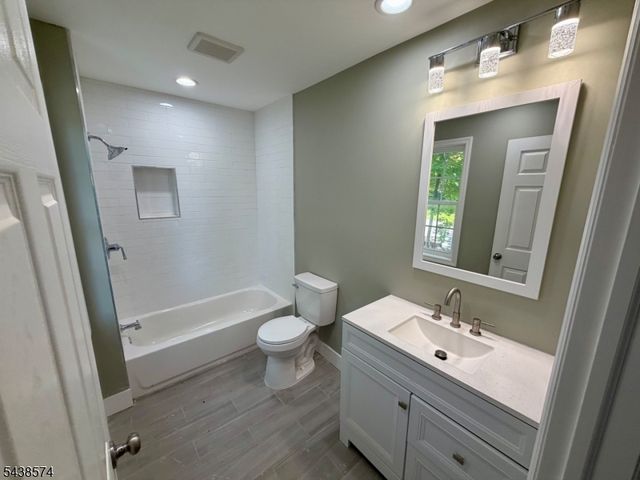 9 Beaver Trl, Hardyston Twp., NJ 07460