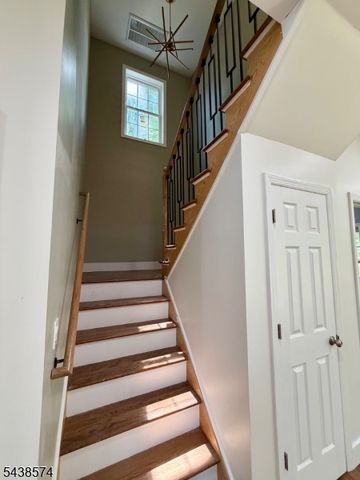 9 Beaver Trl, Hardyston Twp., NJ 07460