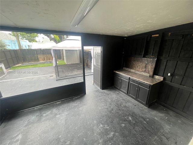 28 E 20th St 1, Hialeah, FL 33010