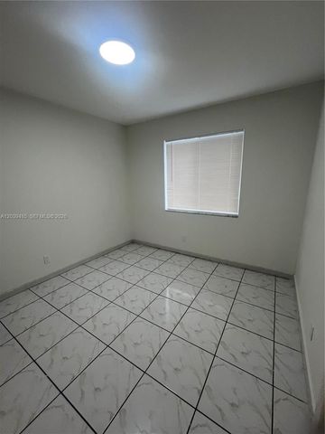 28 E 20th St 1, Hialeah, FL 33010