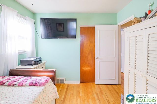 4306 Emerick Terrace, Easton, PA 18045