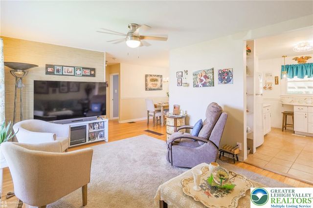 4306 Emerick Terrace, Easton, PA 18045
