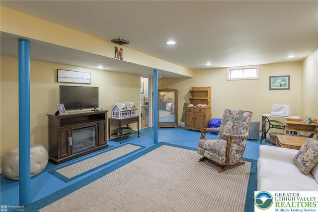 4306 Emerick Terrace, Easton, PA 18045