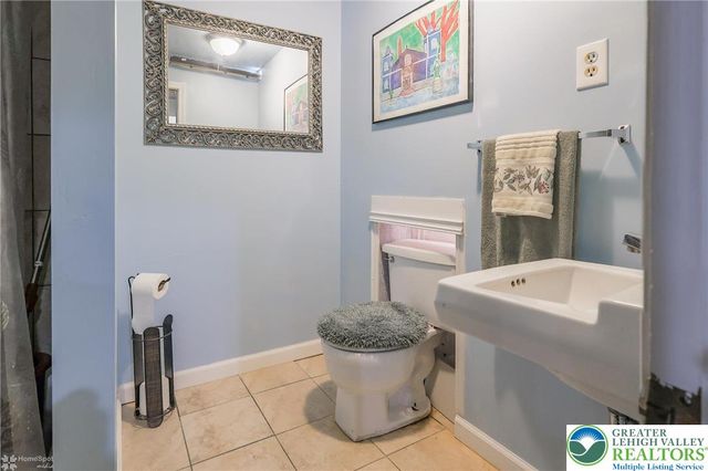 4306 Emerick Terrace, Easton, PA 18045