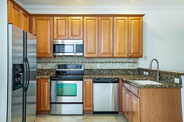241 E Thatch Palm Circle, Jupiter, FL 33458