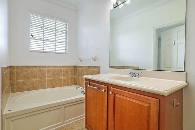 241 E Thatch Palm Circle, Jupiter, FL 33458