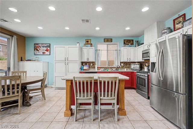 1028 Roaring River Avenue, Henderson, NV 89002