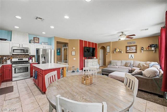 1028 Roaring River Avenue, Henderson, NV 89002
