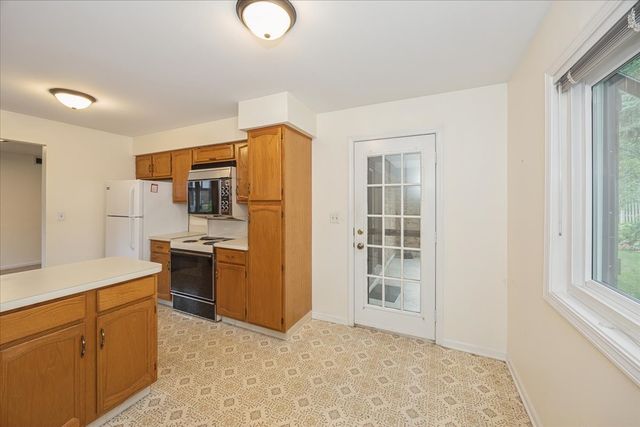 546 Banyon Lane B, La Grange, IL 60525