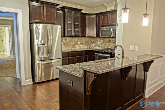 551 West Mossyleaf Drive, Huntsville, AL 35824