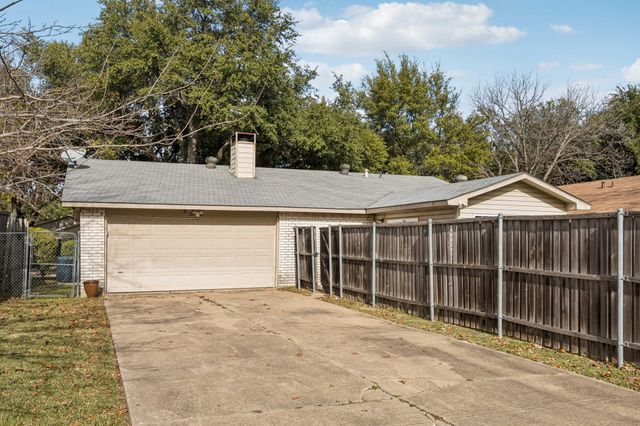 2710 Clover Valley Drive, Garland, TX 75043