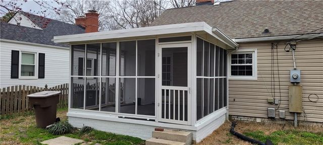 209 Cornwallis Drive, Greensboro, NC 27408