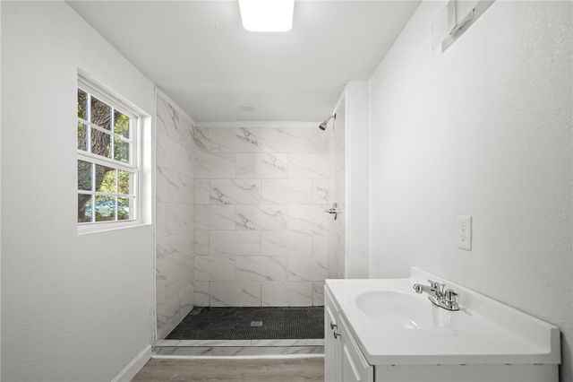 943 S Whitney St, Aransas Pass, TX 78336