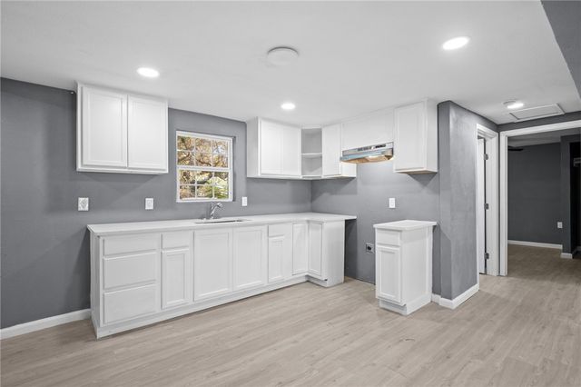 943 S Whitney St, Aransas Pass, TX 78336